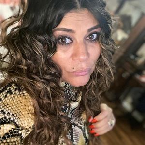 Meet your Posher, Francis